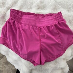 Women's Pink Lululemon 2.5 inch Hotty Hot Lined Athletic Shorts